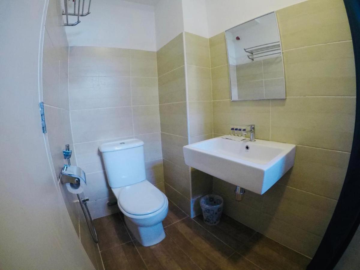 Golden Leaf Boutique Hotel Nusa Idaman Formerly Known As Ariana Hotel Johor Bahru Buitenkant foto