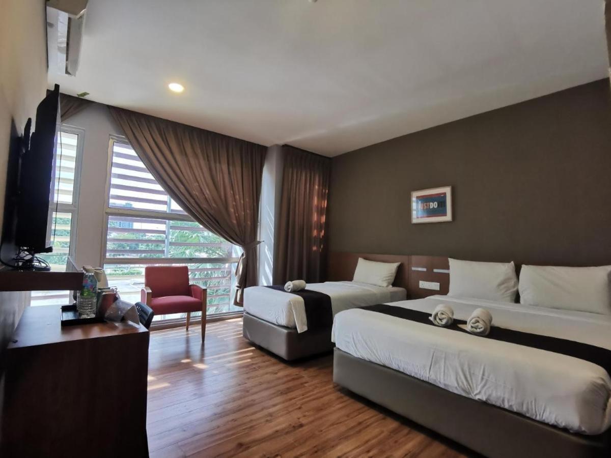 Golden Leaf Boutique Hotel Nusa Idaman Formerly Known As Ariana Hotel Johor Bahru Buitenkant foto