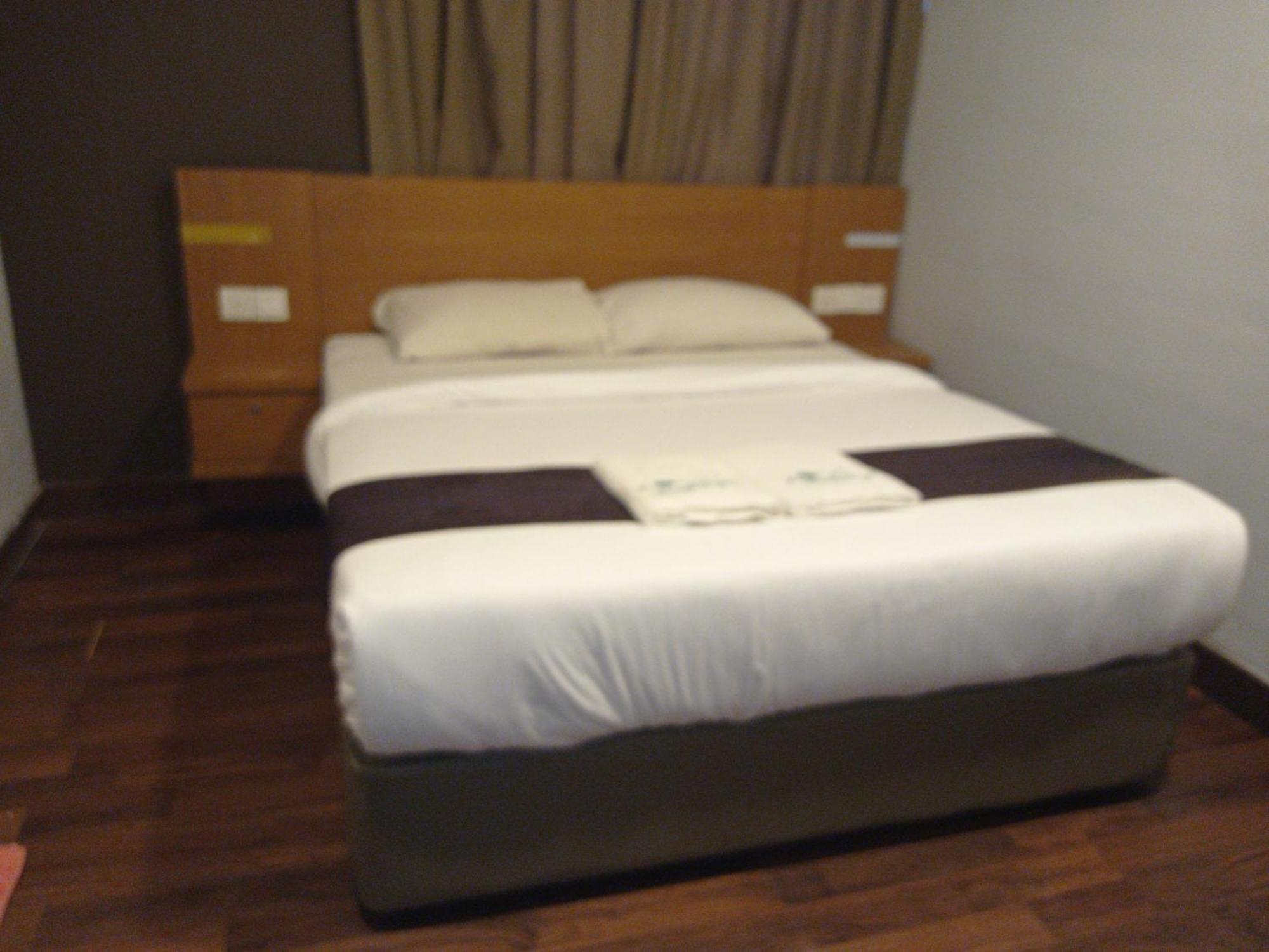 Golden Leaf Boutique Hotel Nusa Idaman Formerly Known As Ariana Hotel Johor Bahru Buitenkant foto