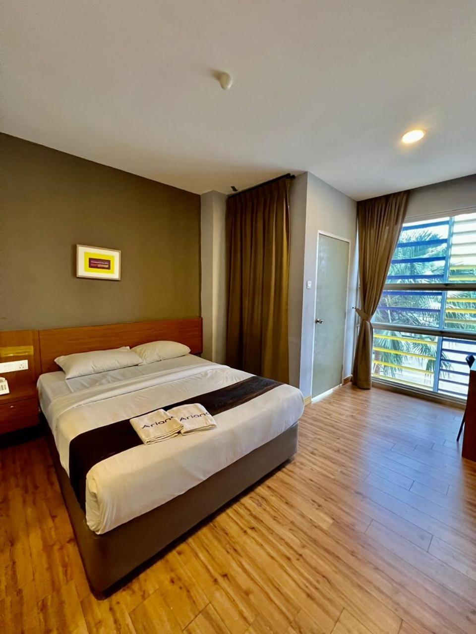 Golden Leaf Boutique Hotel Nusa Idaman Formerly Known As Ariana Hotel Johor Bahru Buitenkant foto